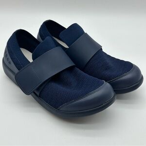 Traq by Alegria Qwik Cozy Navy Fabric Non-slip Walking Sneakers